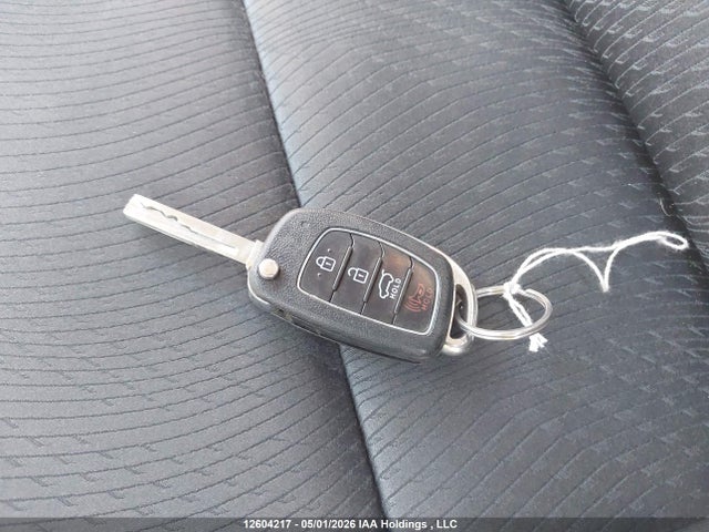 5XYZUDLB4HG418048 Hyundai SANTA FE SPORT
