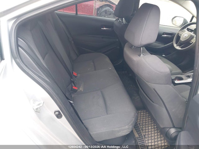 12604242 :رقم المزاد ، JTDBBRBE4LJ027913 vin ، 2020 Toyota Corolla Le مزاد بيع
