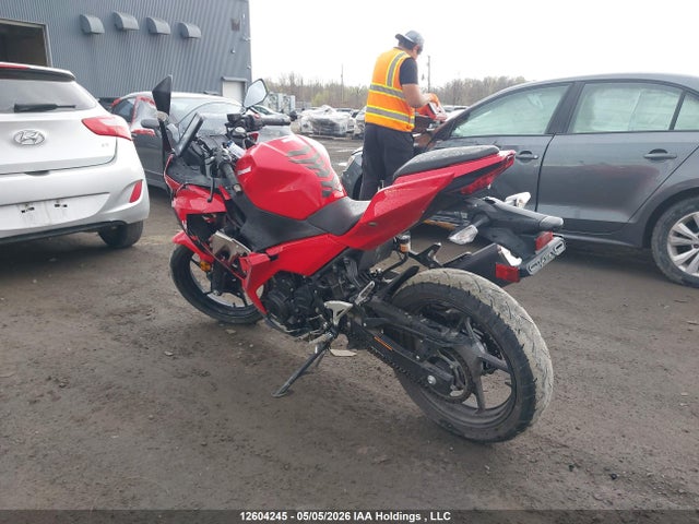 Kawasaki EX400 2020 JKAEXKG10LDA62696 Image 3