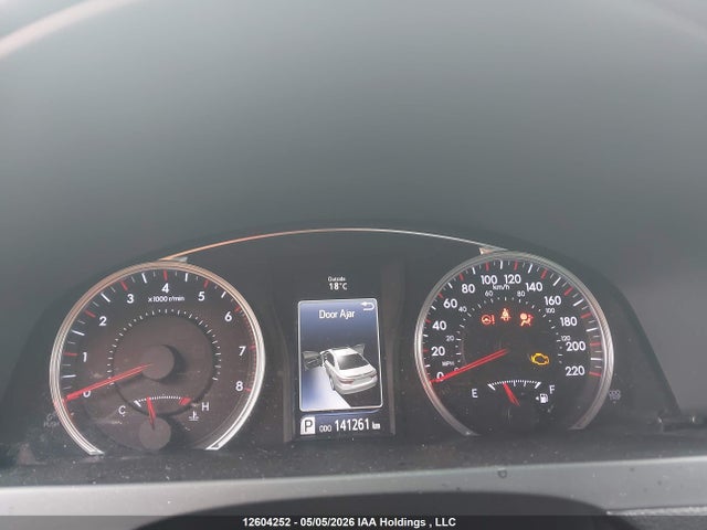 12604252 :رقم المزاد ، 4T1BF1FK2FU021709 vin ، 2015 Toyota Camry Le/xle/se/xse مزاد بيع