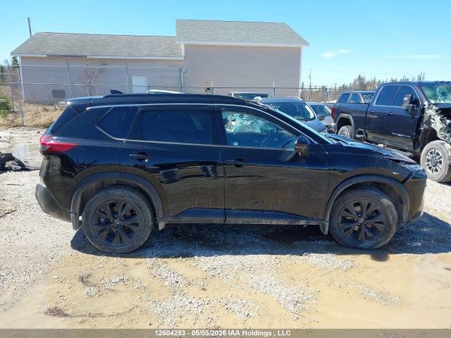 JN8BT3BB0PW185582 Nissan Rogue Sv Midnight Edition/sv Moonroof