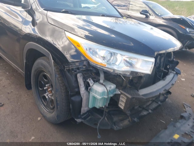 12604288 :رقم المزاد ، 5TDJKRFH4FS220697 vin ، 2015 Toyota Highlander Xle مزاد بيع