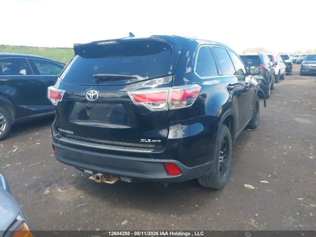 12604288 :رقم المزاد ، 5TDJKRFH4FS220697 vin ، 2015 Toyota Highlander Xle مزاد بيع