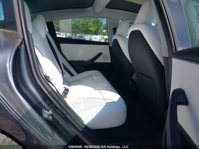 Tesla MODEL 3 2024 LRW3E7FA9RC201248 Image 8