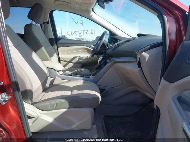 Продаж на аукціоні авто 2015 Ford Escape Se, vin: 1FMCU9G98FUC38475, номер лоту: 12598792