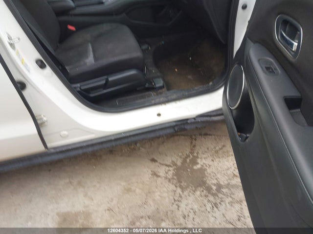 3CZRU6H5XGM104141 Honda HR-V EX