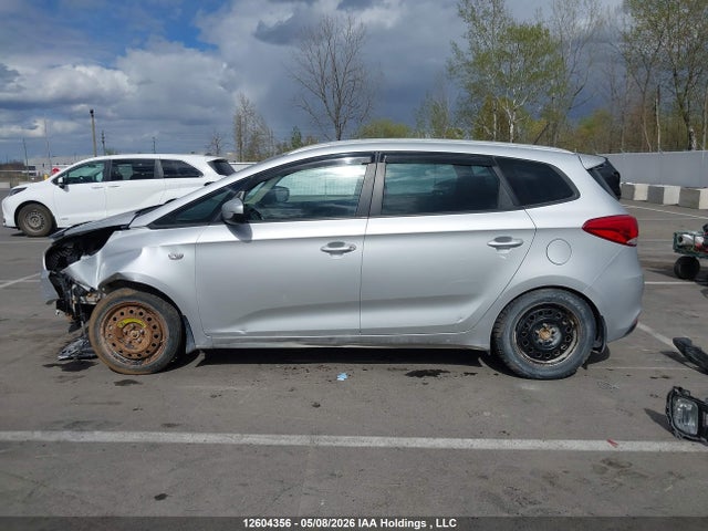 KIA Rondo 2016 KNAHT8A30G7134250 Image 15