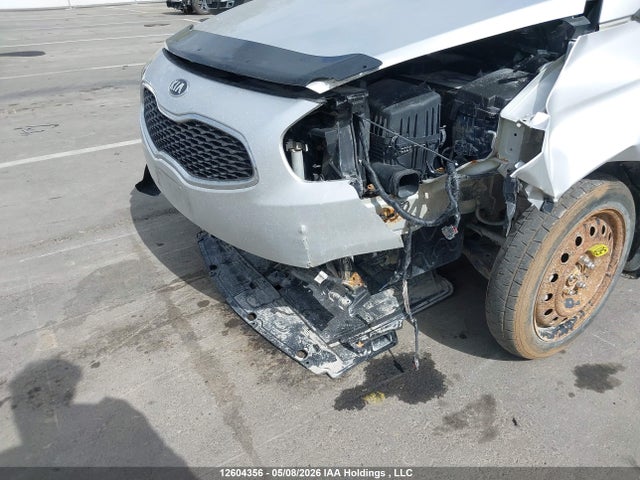 KIA Rondo 2016 KNAHT8A30G7134250 Image 6