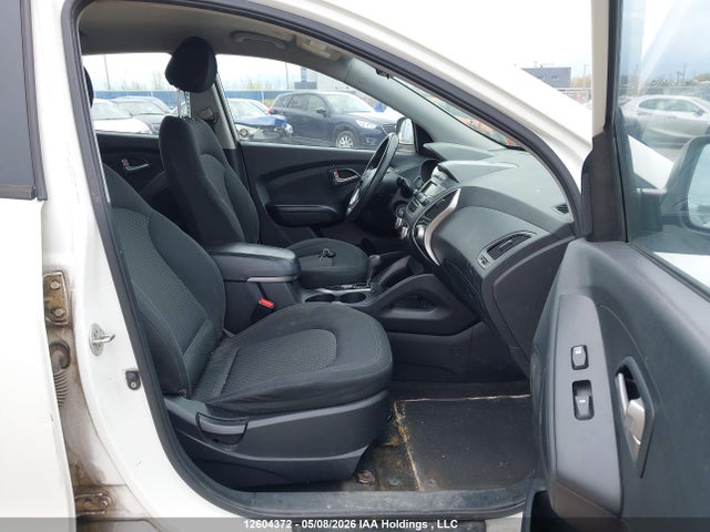 2010 Hyundai Tucson Gls მანქანა იყიდება აუქციონზე, vin: KM8JTCAC4AU053358, აუქციონის ნომერი: 12604372