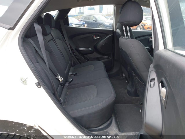 2010 Hyundai Tucson Gls მანქანა იყიდება აუქციონზე, vin: KM8JTCAC4AU053358, აუქციონის ნომერი: 12604372
