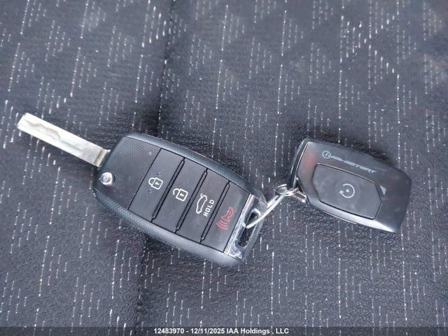 3KPA25AD4ME373715 KIA Rio Lx Premium/lx+