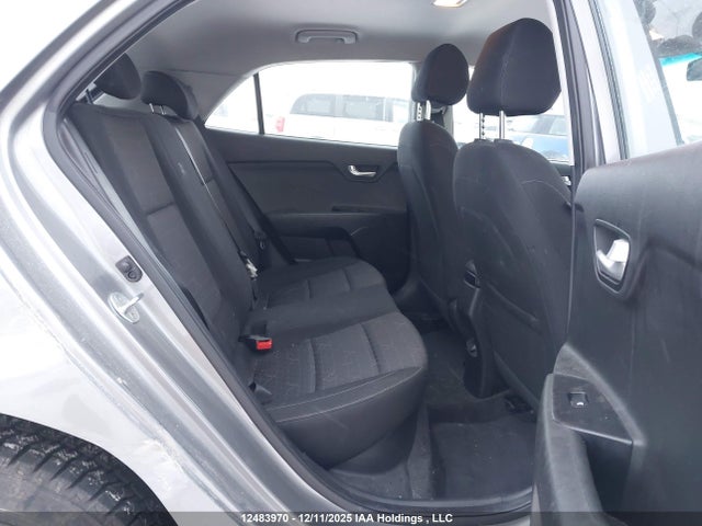 3KPA25AD4ME373715 KIA Rio Lx Premium/lx+