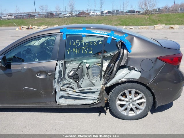JM1BM1V71E1141752 Mazda MAZDA3