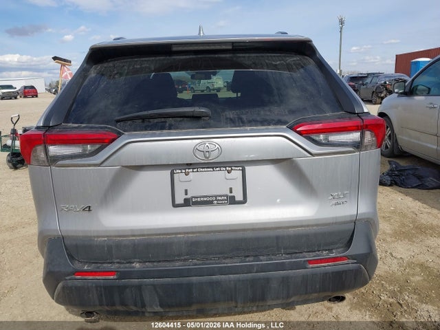 2T3R1RFV2LW111340 Toyota Rav4 Xle/xle Premium