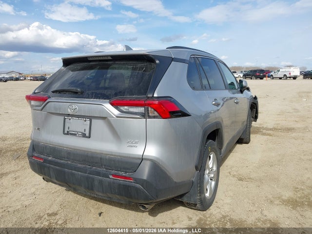 2020 Toyota Rav4 Xle/xle Premium მანქანა იყიდება აუქციონზე, vin: 2T3R1RFV2LW111340, აუქციონის ნომერი: 12604415