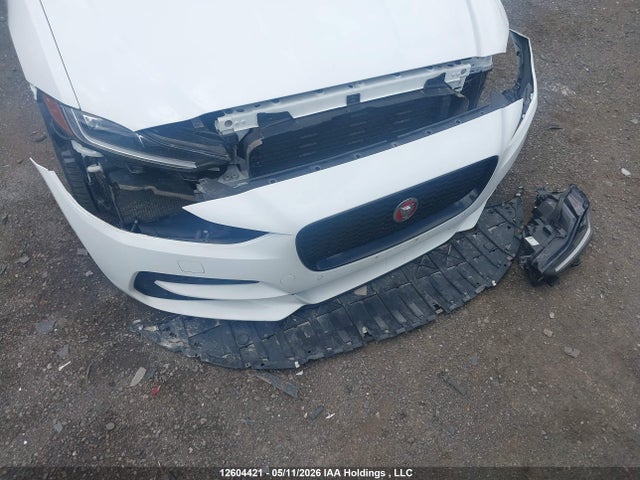 SAJAP4FX0LCP58372 Jaguar Xe Se
