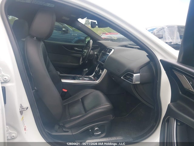 SAJAP4FX0LCP58372 Jaguar Xe Se