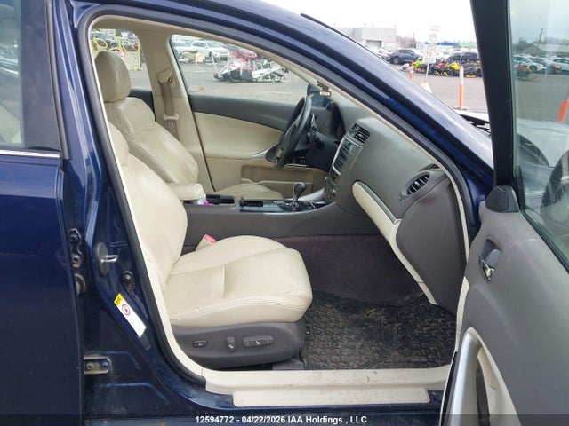 12594772 :رقم المزاد ، JTHCF5C26B5049147 vin ، 2011 Lexus Is 250 مزاد بيع