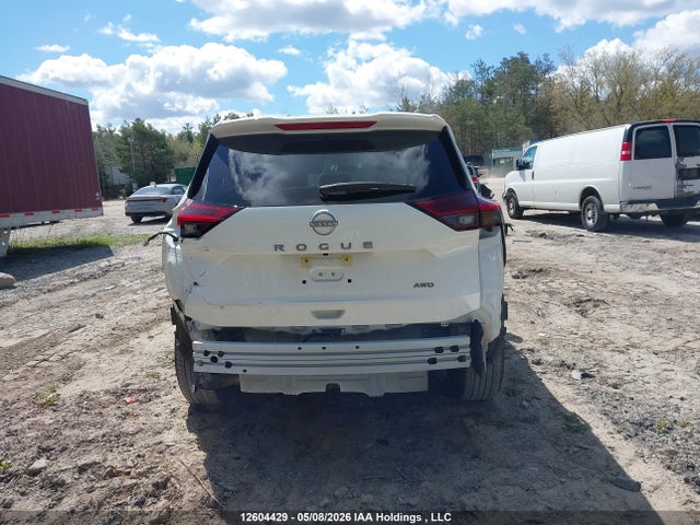 JN8BT3AB0RW437268 Nissan Rogue