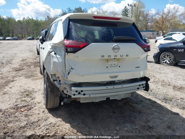 JN8BT3AB0RW437268 Nissan Rogue