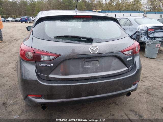 3MZBN1L78JM224329 Mazda Mazda3 50th Anniversary Edition/gs