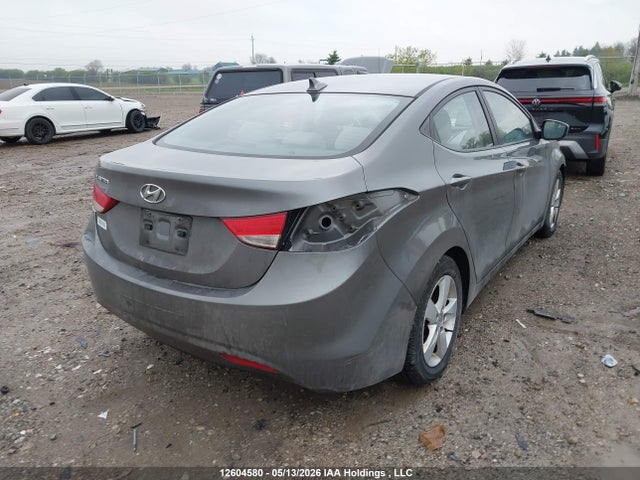 2013 Hyundai Elantra Gls მანქანა იყიდება აუქციონზე, vin: 5NPDH4AE7DH260724, აუქციონის ნომერი: 12604580