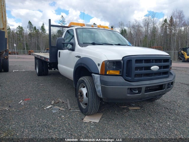 12604588 :رقم المزاد ، NB102878 vin ، 2006 Ford F450 Super Duty مزاد بيع