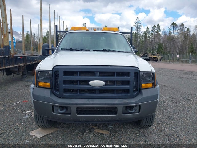 12604588 :رقم المزاد ، NB102878 vin ، 2006 Ford F450 Super Duty مزاد بيع