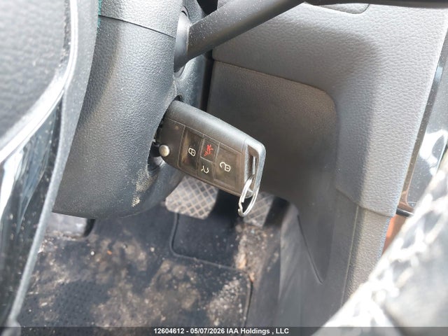 3VWG57AU3KM026275 Volkswagen GOLF S/SE