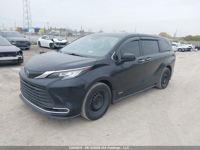 12604616 :رقم المزاد ، 5TDGRKEC5MS028060 vin ، 2021 Toyota Sienna مزاد بيع
