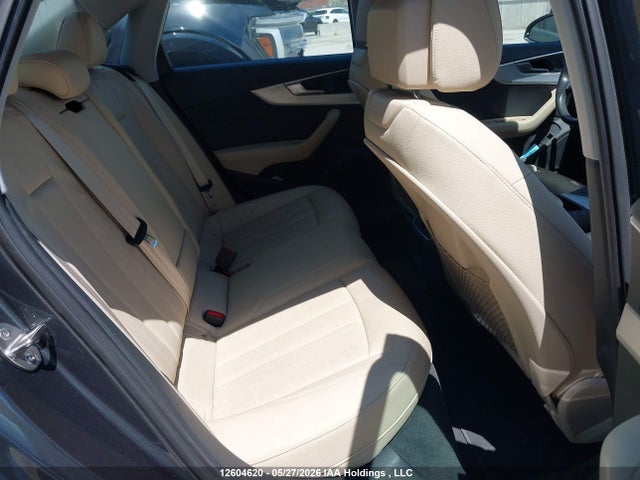 WAUBNAF47HN021675 Audi A4 2.0t Progressiv