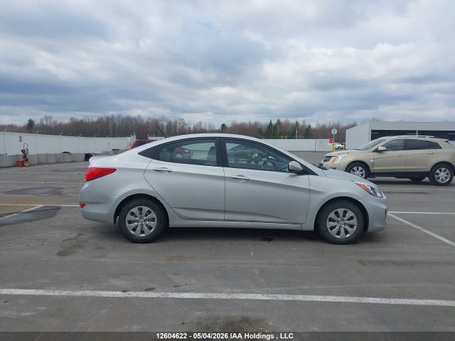 KMHCT4AE9FU869196 Hyundai Accent