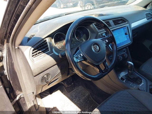 2018 Volkswagen Tiguan Trendline მანქანა იყიდება აუქციონზე, vin: 3VV0B7AX8JM045685, აუქციონის ნომერი: 12604629