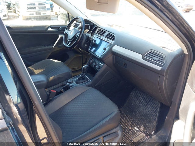2018 Volkswagen Tiguan Trendline მანქანა იყიდება აუქციონზე, vin: 3VV0B7AX8JM045685, აუქციონის ნომერი: 12604629