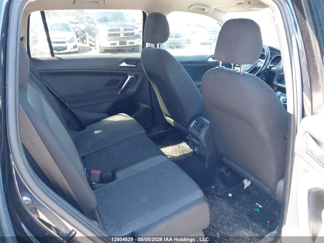 2018 Volkswagen Tiguan Trendline მანქანა იყიდება აუქციონზე, vin: 3VV0B7AX8JM045685, აუქციონის ნომერი: 12604629
