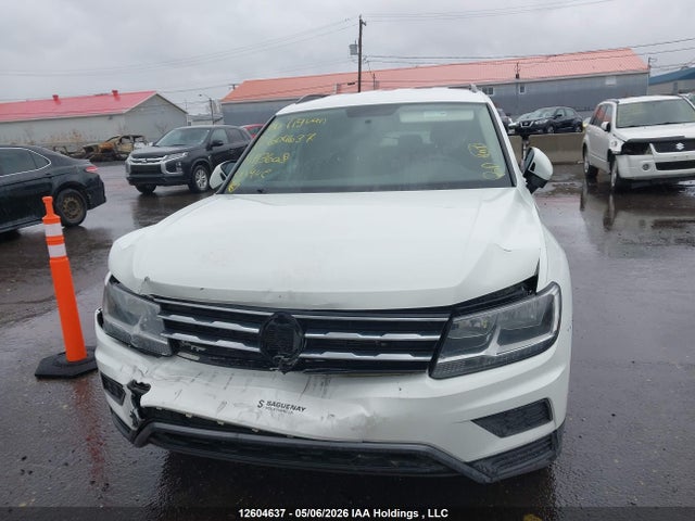 3VV0B7AX9LM113608 Volkswagen Tiguan Trendline