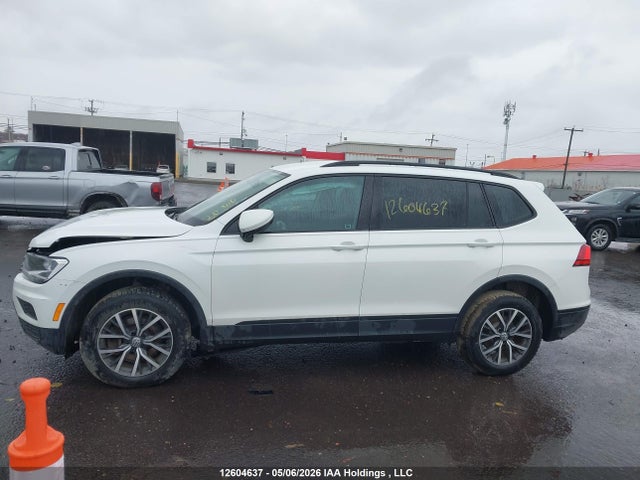 3VV0B7AX9LM113608 Volkswagen Tiguan Trendline