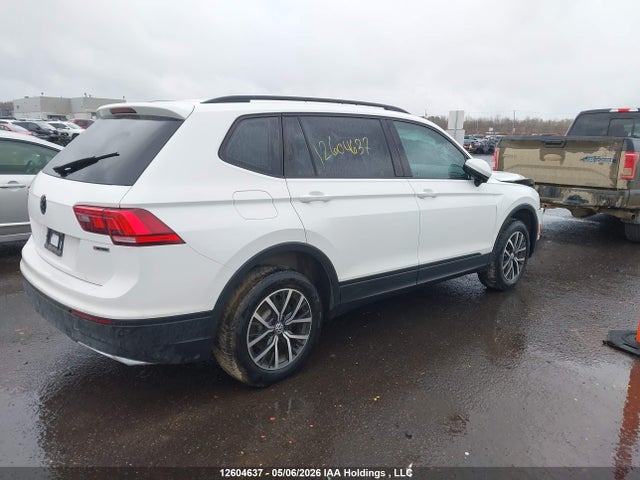 3VV0B7AX9LM113608 Volkswagen Tiguan Trendline