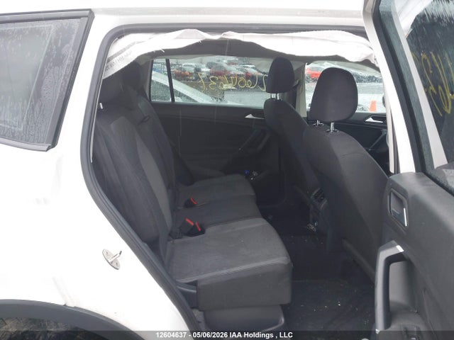 3VV0B7AX9LM113608 Volkswagen Tiguan Trendline