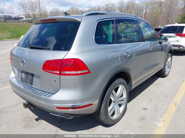 2015 Volkswagen Touareg 3.0 Tdi Comfortline/3.0 Tdi Execline/3.0 Tdi Highline/3.0 Tdi Sportline მანქანა იყიდება აუქციონზე, vin: WVGEP9BP3FD003973, აუქციონის ნომერი: 12604665