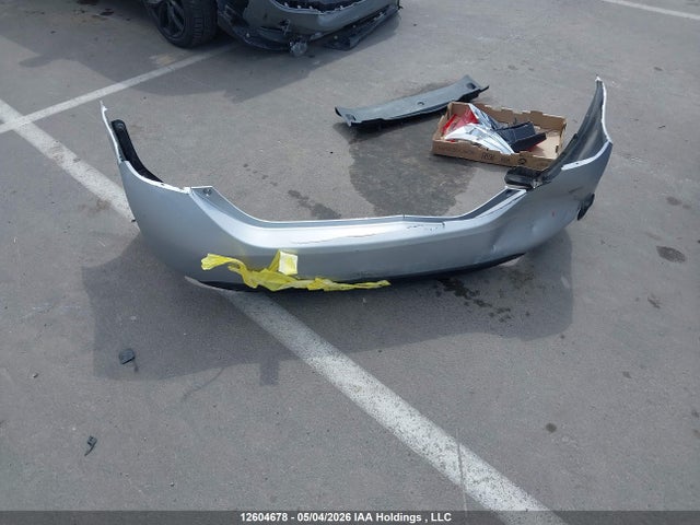 12604678 :رقم المزاد ، 2T1BURHE2KC231282 vin ، 2019 Toyota Corolla Le مزاد بيع