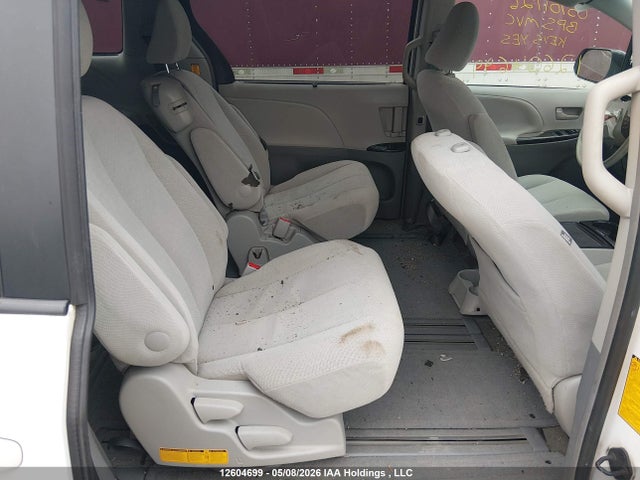 Продажа на аукционе авто 2013 Toyota Sienna Le, vin: 5TDKK3DC6DS296010, номер лота: 12604699