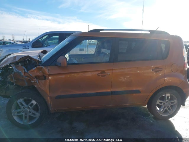 2011 Kia Soul მანქანა იყიდება აუქციონზე, vin: KNDJT2A20B7225102, აუქციონის ნომერი: 12542080