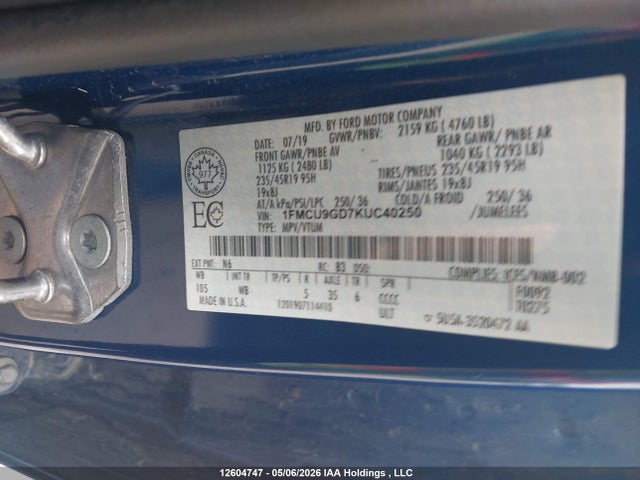 1FMCU9GD7KUC40250 Ford ESCAPE SE