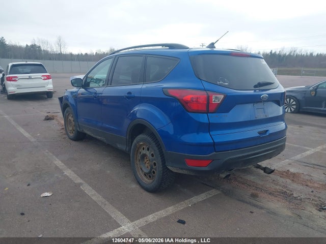 1FMCU9GD7KUC40250 Ford ESCAPE SE