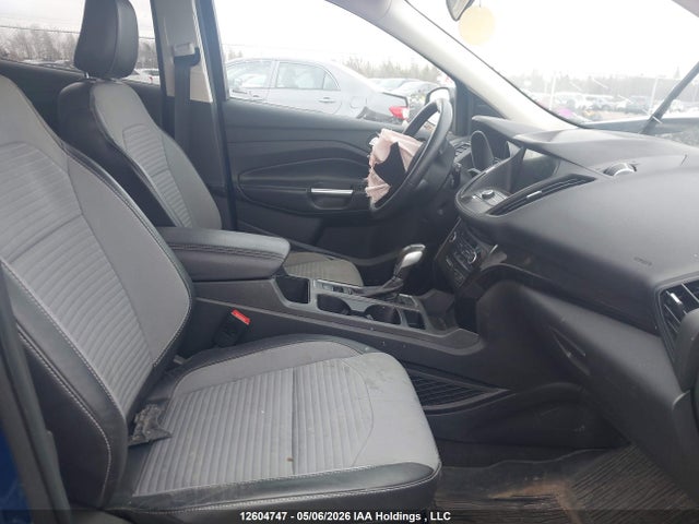 1FMCU9GD7KUC40250 Ford ESCAPE SE