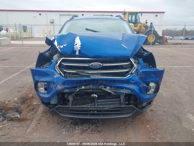 1FMCU9GD7KUC40250 Ford ESCAPE SE