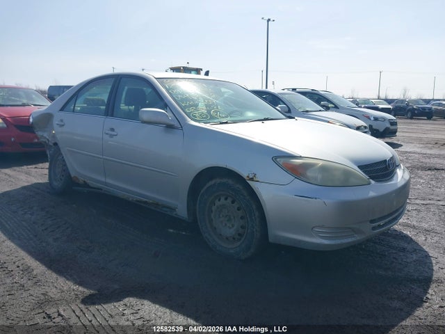 2004 Toyota Camry Le/se/xle მანქანა იყიდება აუქციონზე, vin: 4T1BE32K64U922308, აუქციონის ნომერი: 12582539