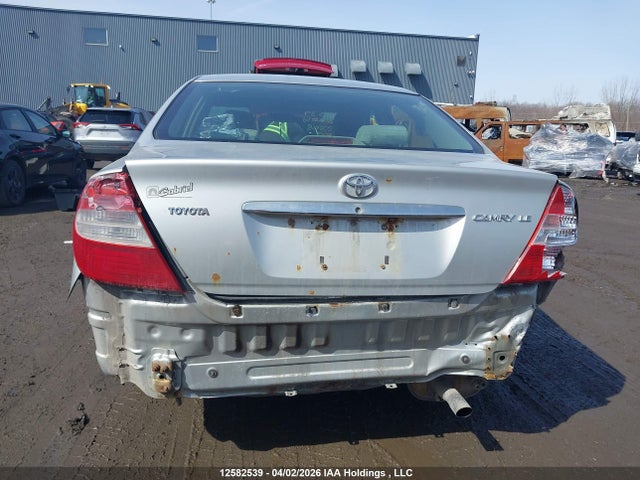 2004 Toyota Camry Le/se/xle მანქანა იყიდება აუქციონზე, vin: 4T1BE32K64U922308, აუქციონის ნომერი: 12582539
