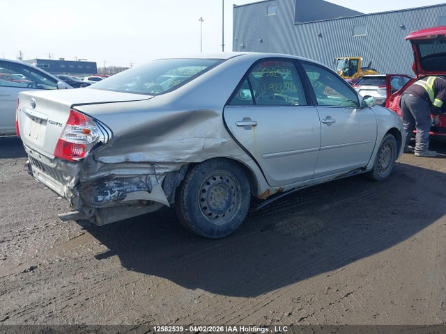 2004 Toyota Camry Le/se/xle მანქანა იყიდება აუქციონზე, vin: 4T1BE32K64U922308, აუქციონის ნომერი: 12582539